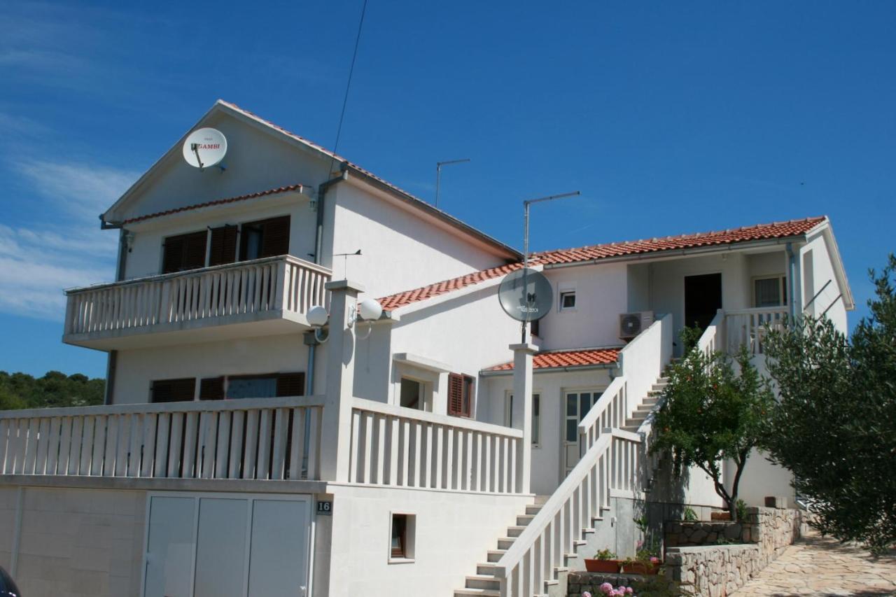 Apartments With A Parking Space Jezera, Murter - 5079 Extérieur photo